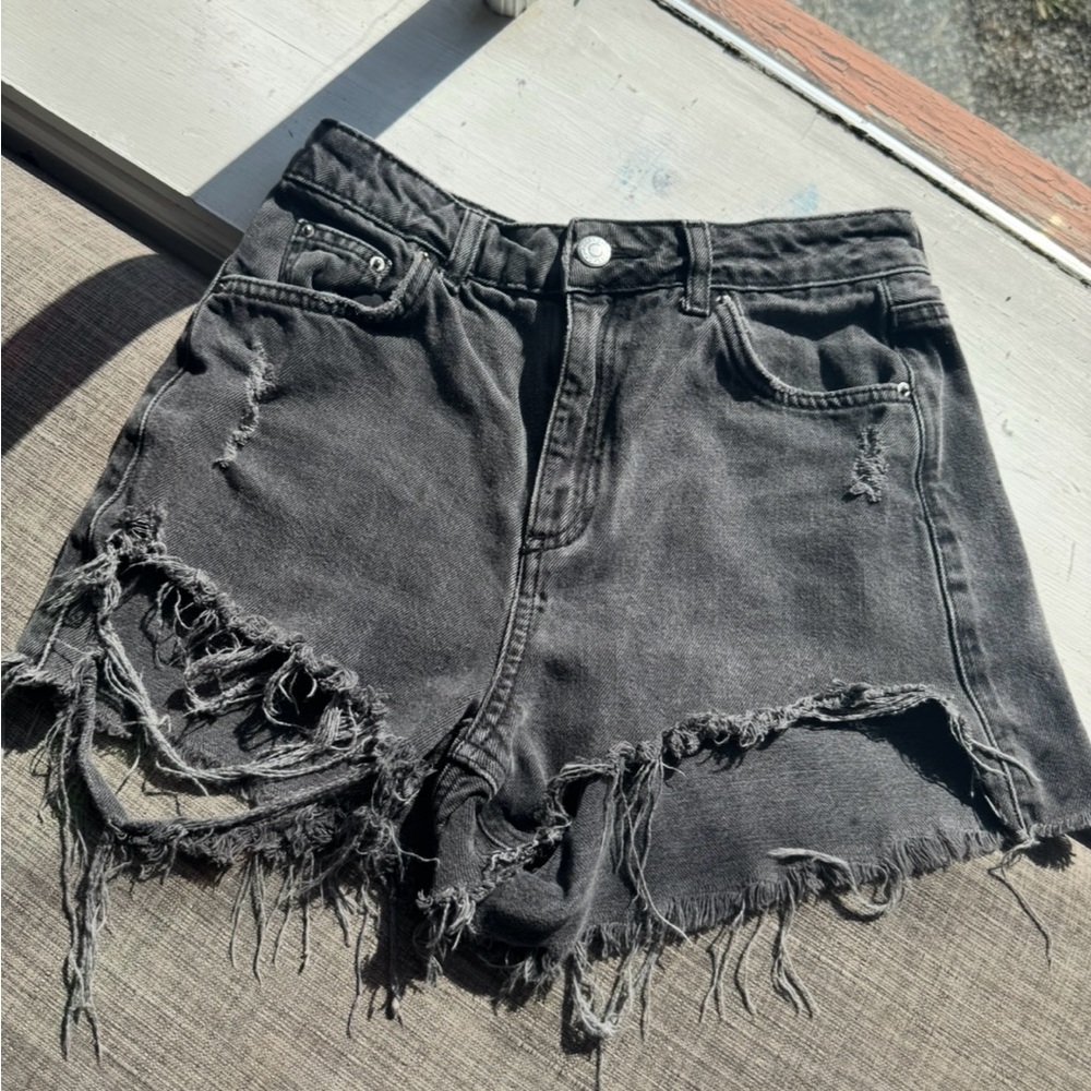 Topshop Moto Mom High Rise Black Distressed Denim Shorts US 4 Frayed Hem